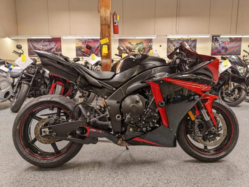 2011 Yamaha R1 Crossplane