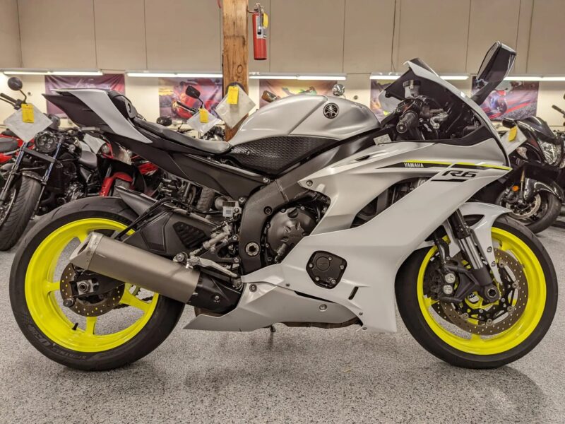 2017 Yamaha R6