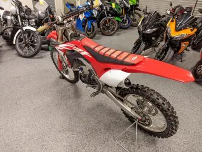 2018 HONDA CRF450R  fuel injected electric start