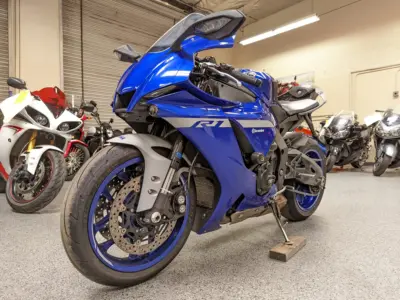 2020 Yamaha R1