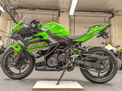 2018 Kawasaki Ninja 400 ABS KRT EDITION