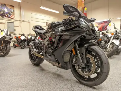 2021 Yamaha R1