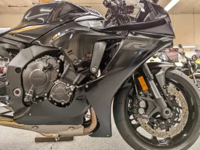 2021 Yamaha R1