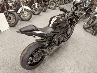 2021 Yamaha R1