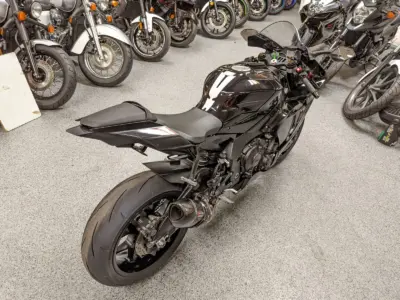 2021 Yamaha R1