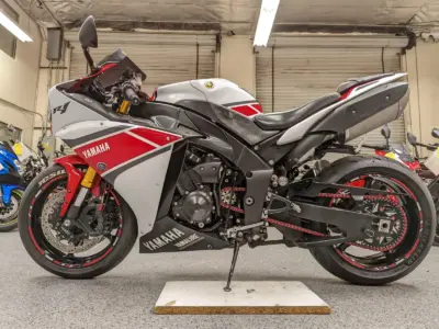 2012 Yamaha R1 Crossplane 50TH ANNIVERSARY