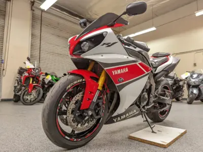 2012 Yamaha R1 Crossplane 50TH ANNIVERSARY