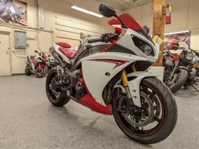 2009 Yamaha R1 Crossplane