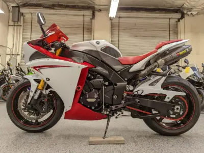 2009 Yamaha R1 Crossplane