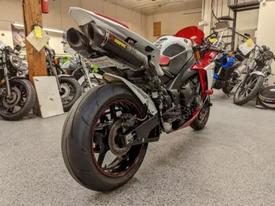 2009 Yamaha R1 Crossplane