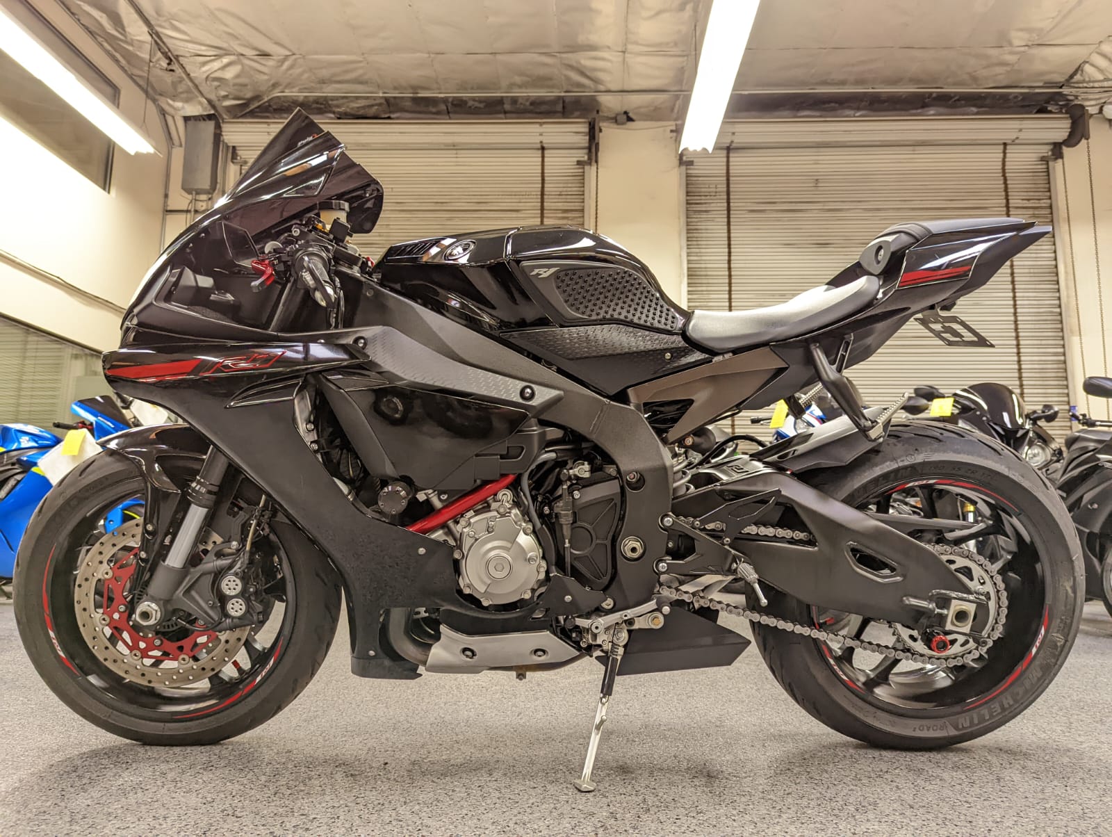 2015 Yamaha R1 RAVEN - 3000 Miles | AK Motors