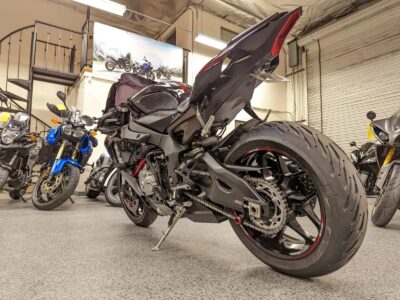 2015 Yamaha R1 RAVEN