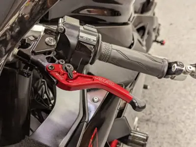 2015 Yamaha R1 RAVEN