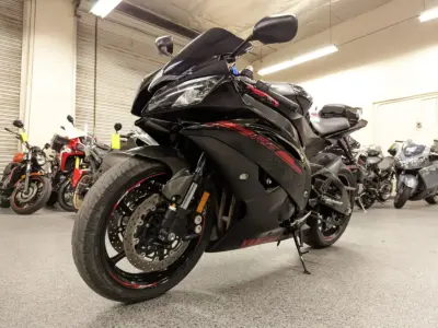 2015 Yamaha R6 RAVEN
