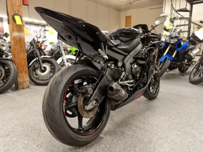 2015 Yamaha R6 RAVEN