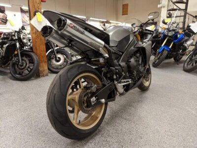 2014 Yamaha R1