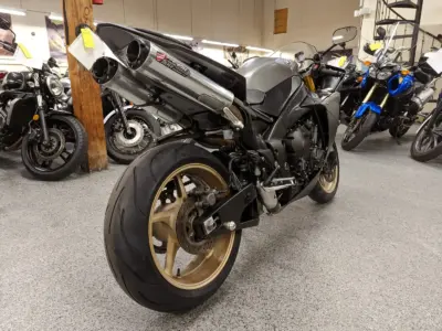 2014 Yamaha R1