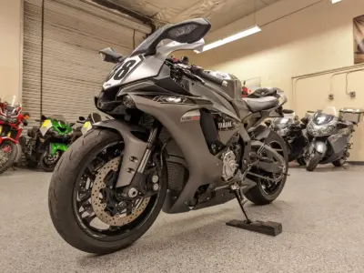 2016 Yamaha R1