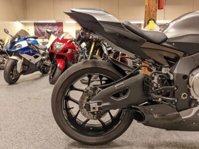 2016 Yamaha R1
