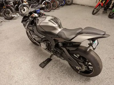 2016 Yamaha R1