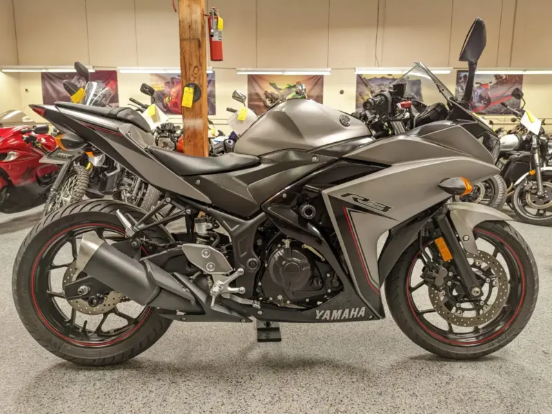 2016 Yamaha R3