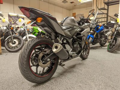 2016 Yamaha R3