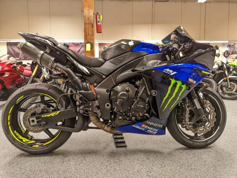 2012 Yamaha R1