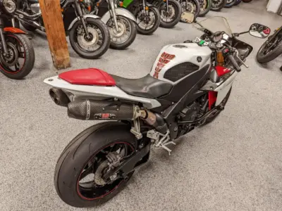 2009 Yamaha R1 Crossplane
