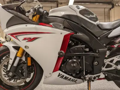 2009 Yamaha R1 Crossplane