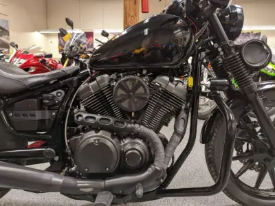 2014 Yamaha Bolt RAVEN
