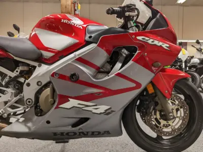 2005 Honda CBR F4i