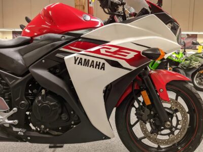 2015 Yamaha R3