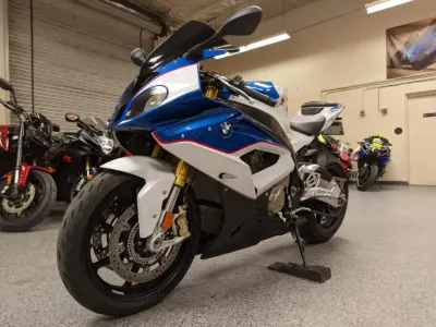2016 BMW S1000RR Premium Edition + HP4 Forged Wheels