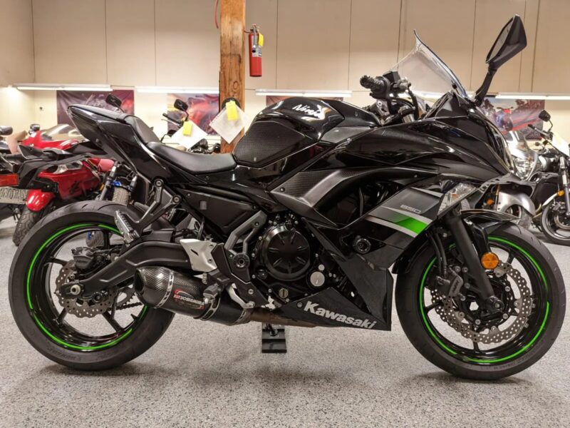 2019 Kawasaki Ninja 650 KRT EDITION