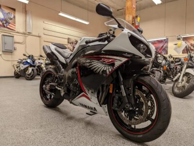 2012 Yamaha R1 RAVEN