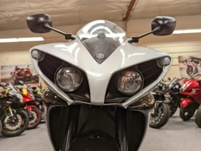 2012 Yamaha R1 RAVEN