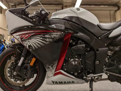 2012 Yamaha R1 RAVEN