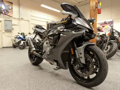 2016 Yamaha R1