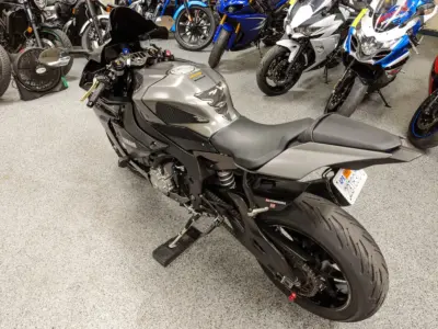 2016 Yamaha R1