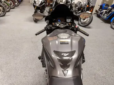 2016 Yamaha R1