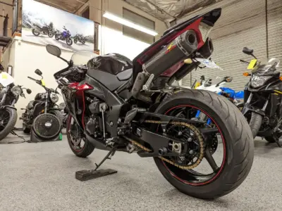 2011 Yamaha R1 Raven