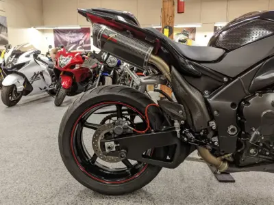 2011 Yamaha R1 Raven