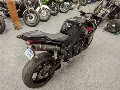 2011 Yamaha R1 Raven