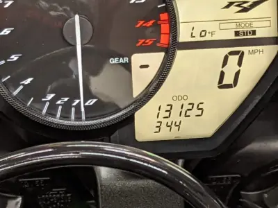2011 Yamaha R1 Raven