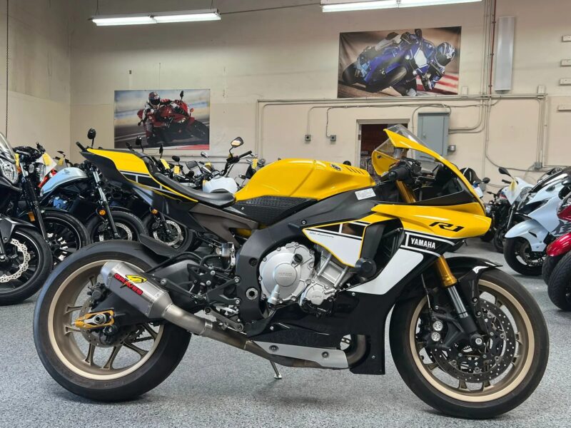2016 Yamaha R1 60TH ANNIVERSARY EDITION