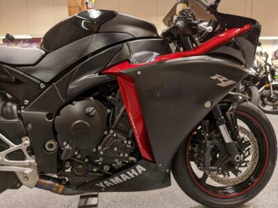 2009 Yamaha R1 Raven