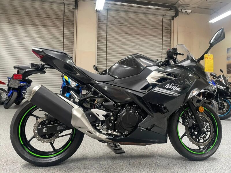 2022 Kawasaki Ninja 400