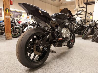 2015 Yamaha R1 RAVEN