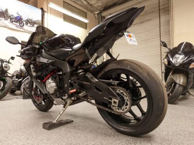 2015 Yamaha R1 RAVEN