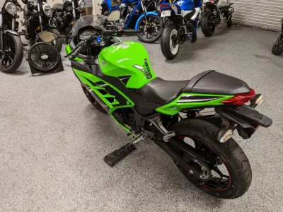 2014 Kawasaki Ninja 300 SPECIAL EDITION